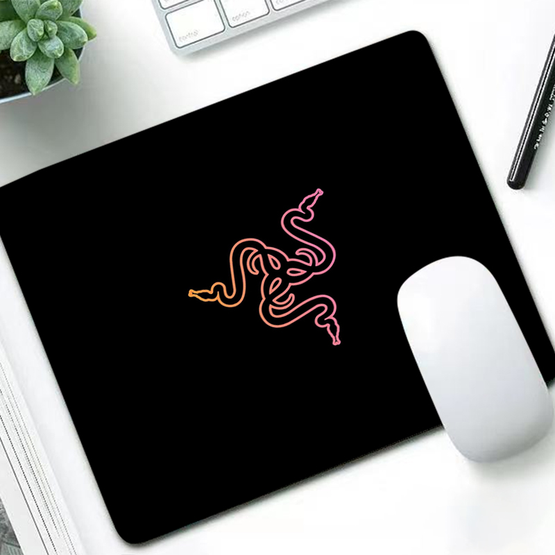 Razer Luxury Mouse Pad Anime G - Pc Gaming Handheld review and price